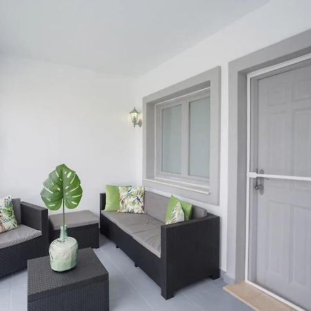 Mediterranean Breeze Beach House Verger Exterior foto